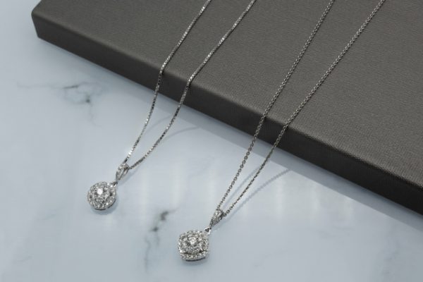 Nettoyer les bijoux en diamant